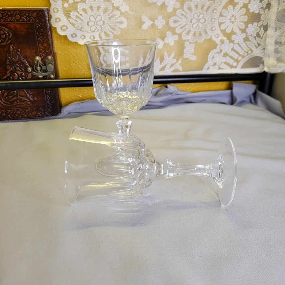 2 Vtg Cut Crystal Footed Pedestal Wine Champagne Glasses